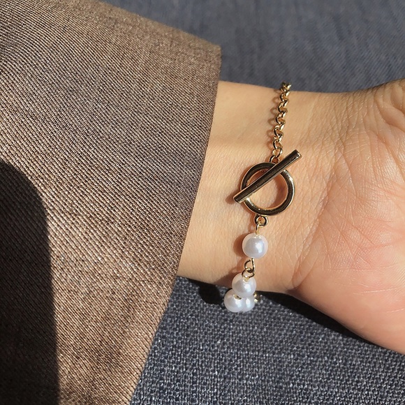 Half Baroque Pearl Half Gold Chain Bracelet,OT Clasp Bracelet, Toggle Clasp - Picture 8 of 9